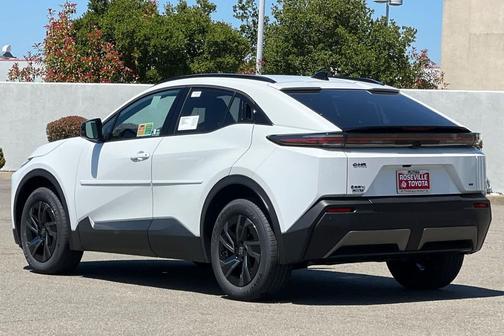Wind Chill Pearl 2026 Toyota C-HR SE