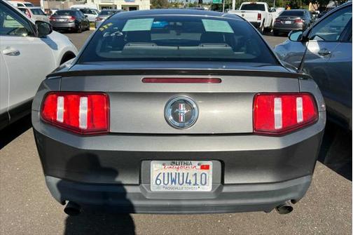 2012 Ford Mustang V6