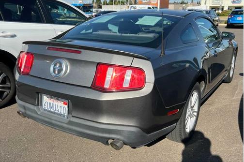 2012 Ford Mustang V6