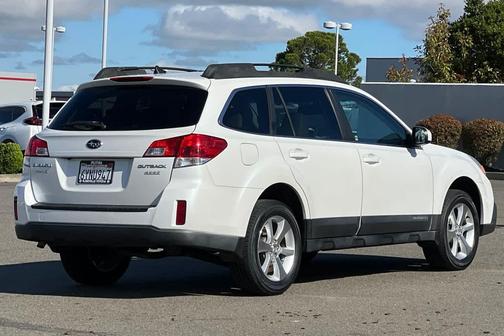 2013 Subaru Outback 2.5i Limited