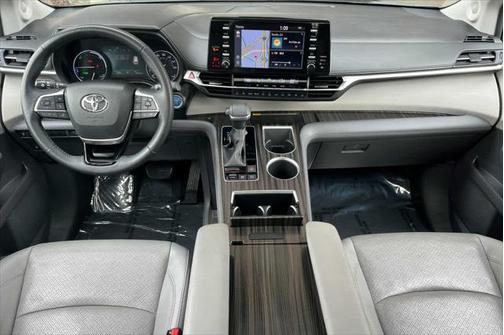 2021 Toyota Sienna Limited 7-Passenger