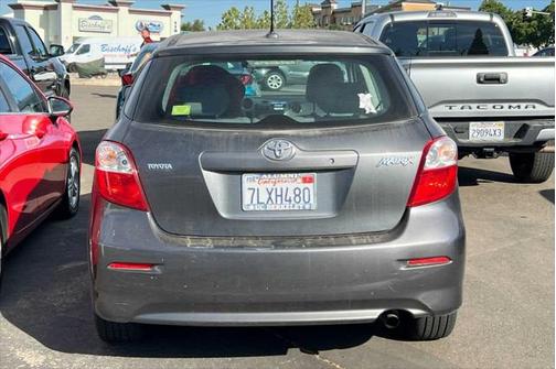 2009 Toyota Matrix Base