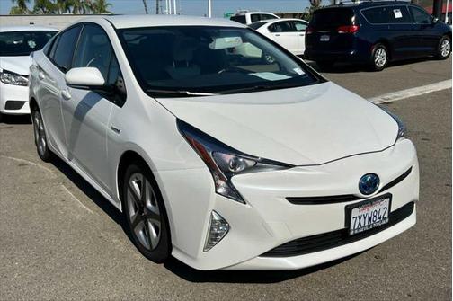 2016 Toyota Prius Three Touring