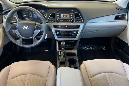 2017 Hyundai SONATA Base