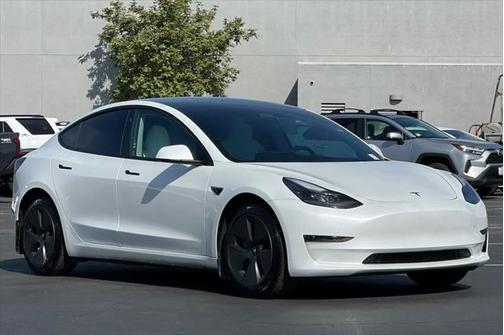 2023 Tesla Model 3 Standard Range