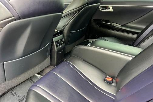 Salsa Red Pearl 2019 Toyota Mirai Base