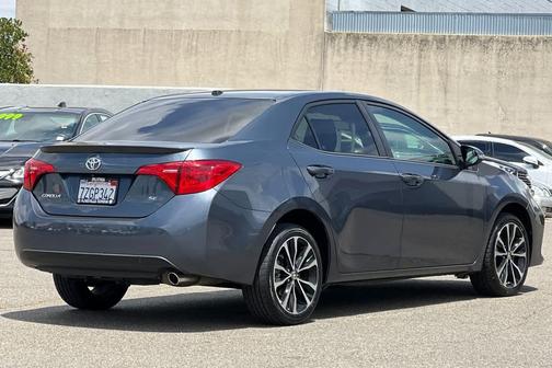 Slate Metallic 2017 Toyota Corolla SE