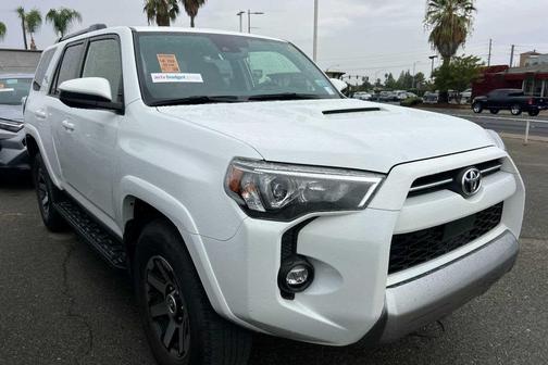 2024 Toyota 4Runner TRD Off Road