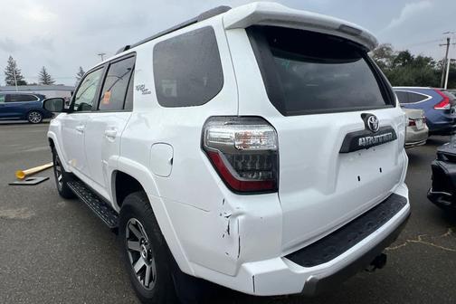 2024 Toyota 4Runner TRD Off Road
