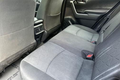 Midnight Black Metallic 2022 Toyota RAV4 XLE