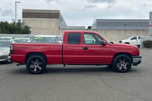 2004 Chevrolet Silverado 1500 Base