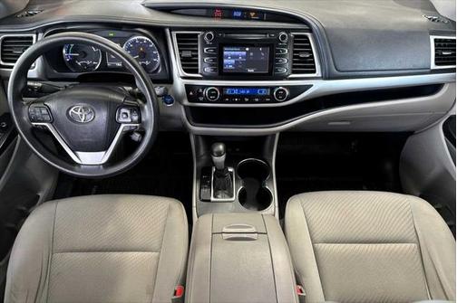 2018 Toyota Highlander Hybrid LE