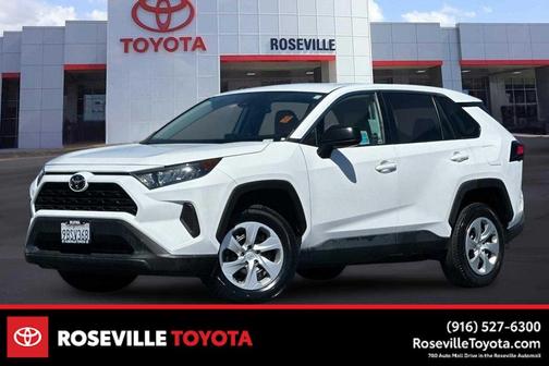 2022 Toyota RAV4 LE