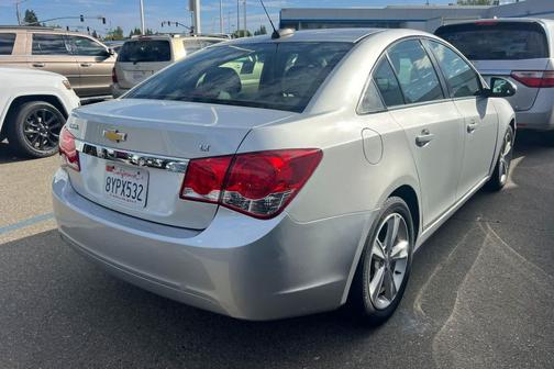 Silver Ice Metallic 2016 Chevrolet Cruze Limited 2LT