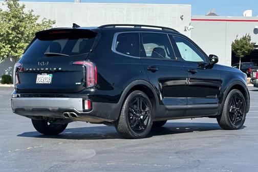 Ebony Black 2023 Kia Telluride SX Prestige X-Line