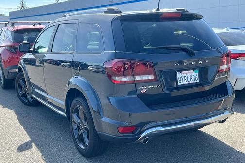 Bruiser Gray Clearcoat 2018 Dodge Journey Crossroad