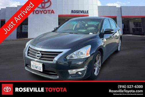 2015 Nissan Altima 4dr Sdn V6