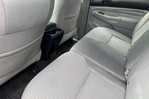 2015 Toyota Tacoma Base