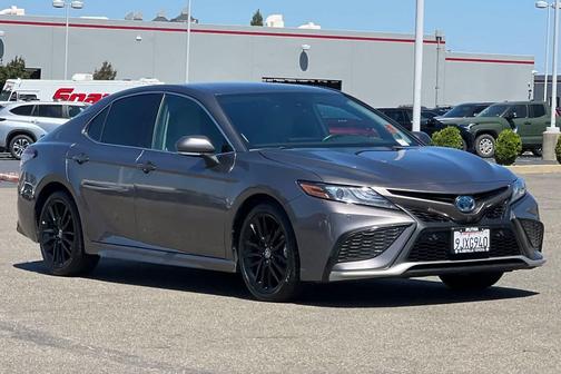 Predawn Gray Mica 2024 Toyota Camry Hybrid SE