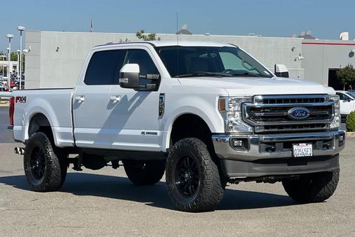 Oxford White 2021 Ford F-250 Lariat