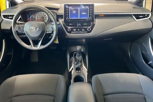 Blizzard Pearl 2021 Toyota Corolla SE