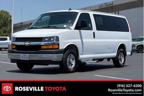 2017 Chevrolet Express 2500 LT