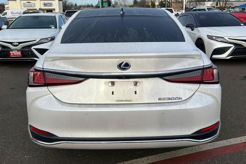 2020 Lexus ES 300h Base