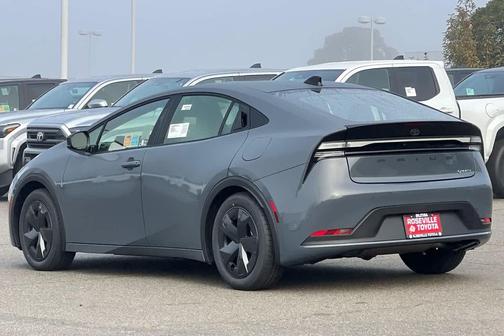 2026 Toyota Prius Plug-In Hybrid SE