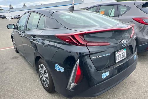 Midnight Black Metallic 2021 Toyota Prius Prime LE