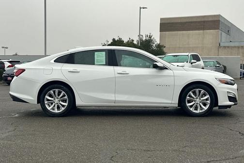2021 Chevrolet Malibu FWD LT