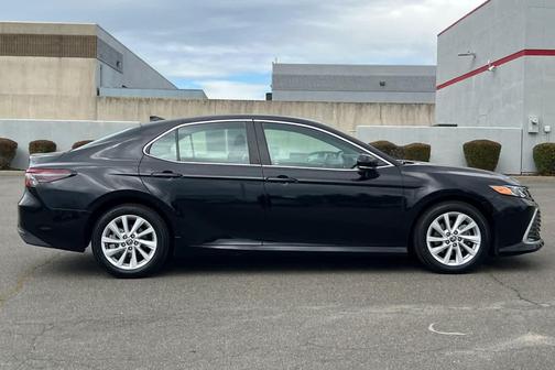 Midnight Black Metallic 2022 Toyota Camry LE