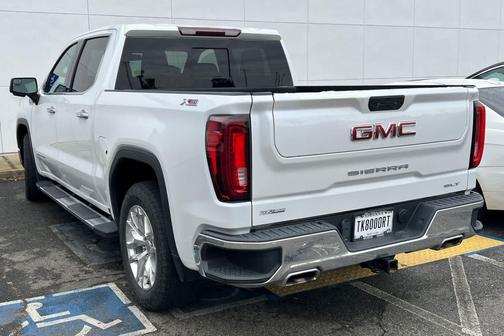 White Frost Tricoat 2021 GMC Sierra 1500 SLT