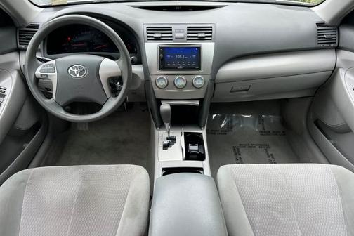 Classic Silver Metallic 2011 Toyota Camry LE