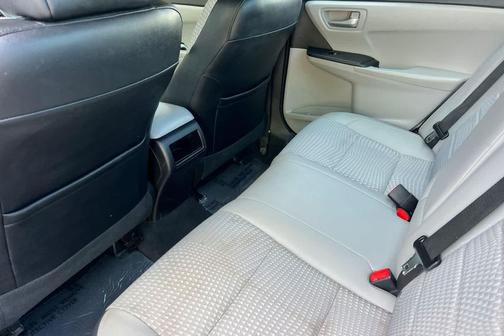 Celestial Silver Metallic 2015 Toyota Camry SE