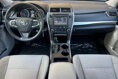 Celestial Silver Metallic 2015 Toyota Camry SE
