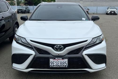 Wind Chill Pearl/Midnight Black Metallic 2023 Toyota Camry XSE