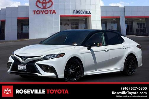 Wind Chill Pearl/Midnight Black Metallic 2023 Toyota Camry XSE