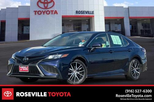 2022 Toyota Camry SE