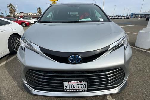 2025 Toyota Sienna Limited