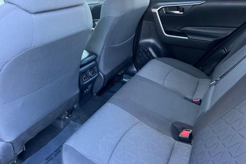 Silver Sky Metallic 2021 Toyota RAV4 XLE