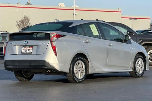2017 Toyota Prius Four