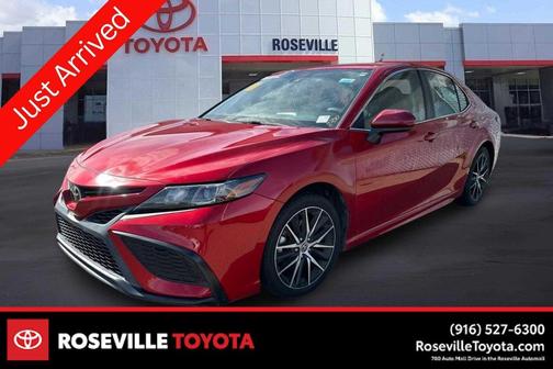2022 Toyota Camry SE