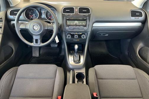 Black 2013 Volkswagen Golf 2.5L
