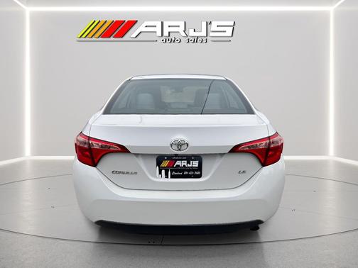 Super White 2019 Toyota Corolla L