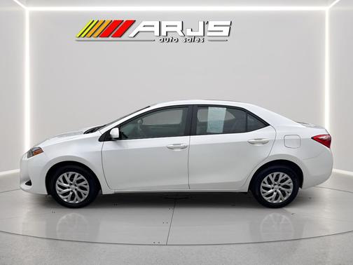 Super White 2019 Toyota Corolla L