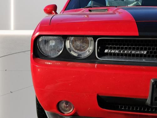 2009 Dodge Challenger SE