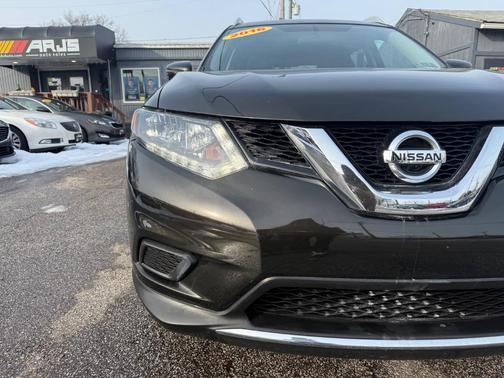 2016 Nissan Rogue SV