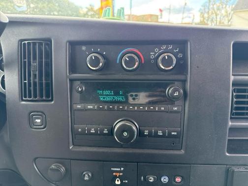 2016 GMC Savana 3500 LT