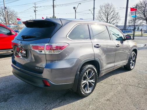 2016 Toyota Highlander XLE