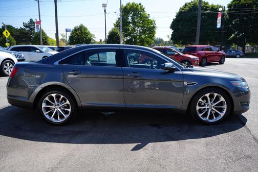 2016 Ford Taurus Limited